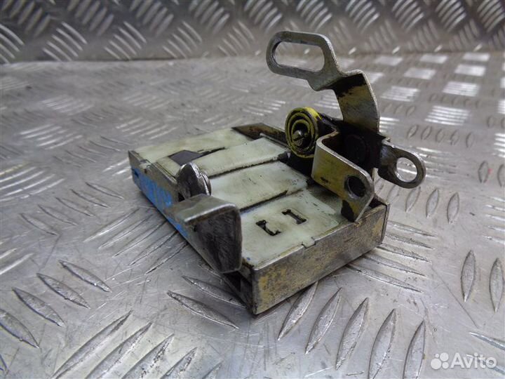 Замок двери- передний левый Ford Transit 1989