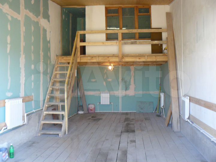 Гараж, > 30 м²