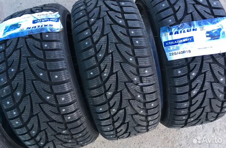 Bridgestone Blizzak Spike-01 225/60 R18 150R