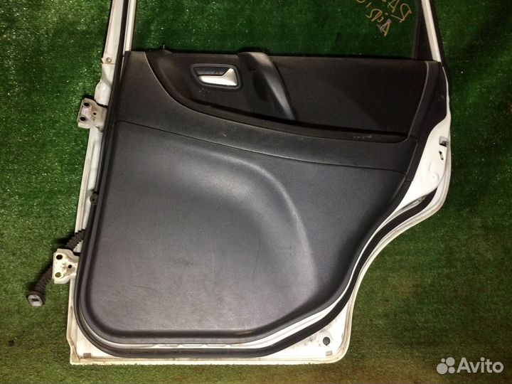 Дверь задняя правая sedan Suzuki Aerio RA21 RB21S