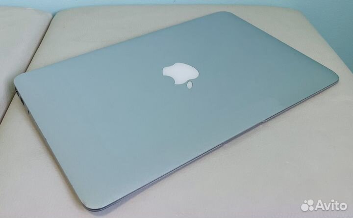 Macbook air 11 i5