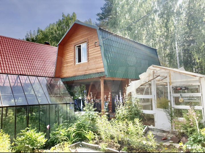 Коттедж 160 м² на участке 7 сот.