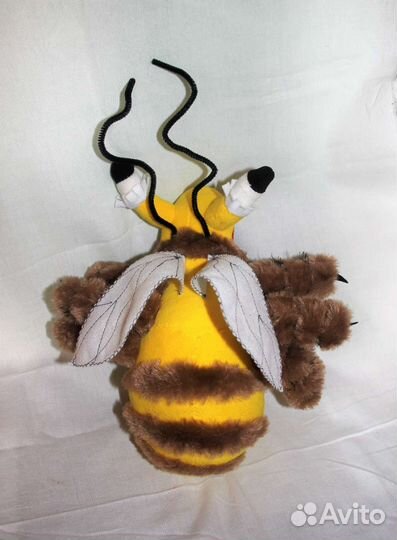 Пчела Жужа из 