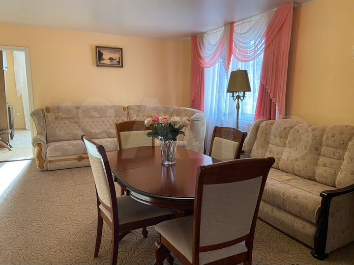 2-к. квартира, 100 м², 2/3 эт.