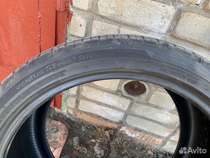 Hankook Ventus Evo Suv 285/35 R21 и 325/30 R21