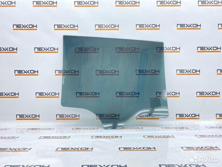 Стекло двери заднее левое Mercedes-Benz E-Class