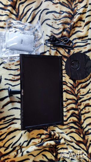 Asus VS197 lcd monitor