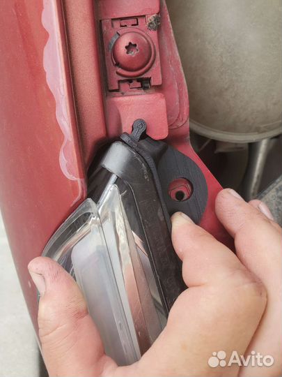 Крепления для штатных ксеноновых фар на Citroen c4