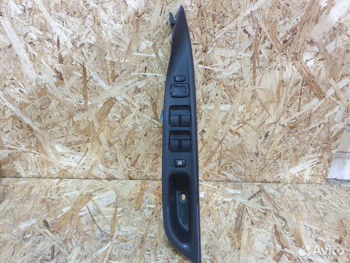 Блок управления стеклоподъемниками Mazda 6 GG