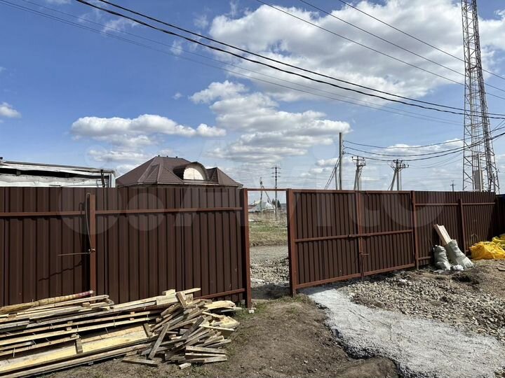 Дом 139,9 м² на участке 7,5 сот.