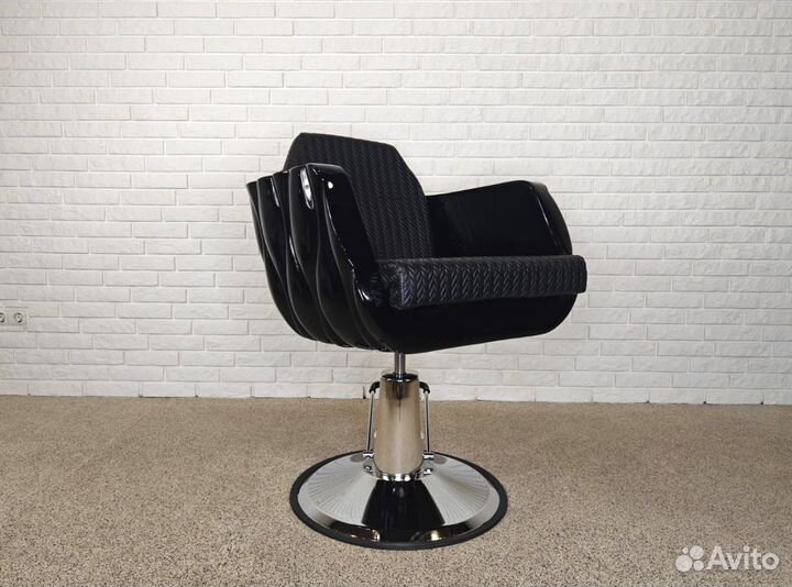 Парикмахерское кресло Versace