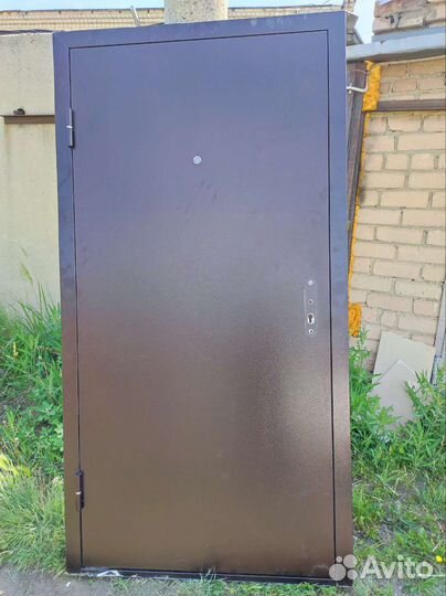 Дверь металлическая б/у
