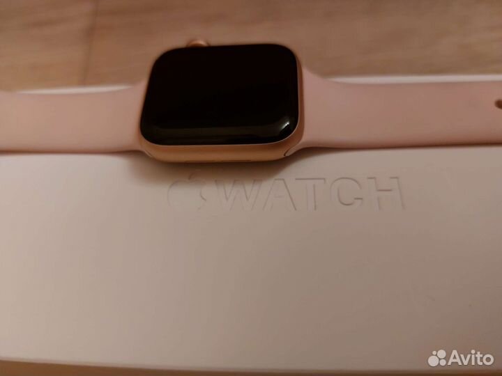 Часы apple watch S4 40 mm