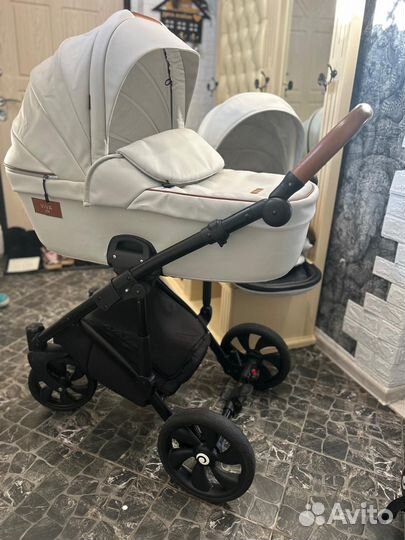 Коляска 3в1 Tutis Viva Leather Luxury