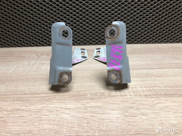 Петля капота Honda Accord 8 2008