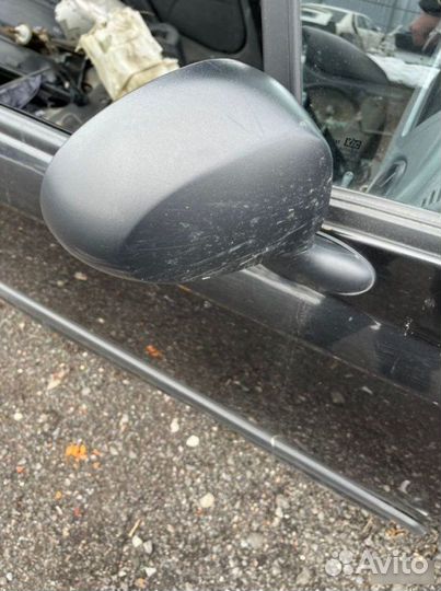 Зеркало правое Chevrolet Spark M200