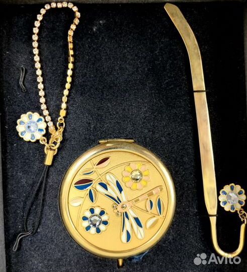 Подарочный набор «Красотка»: Зеркальце, браслет