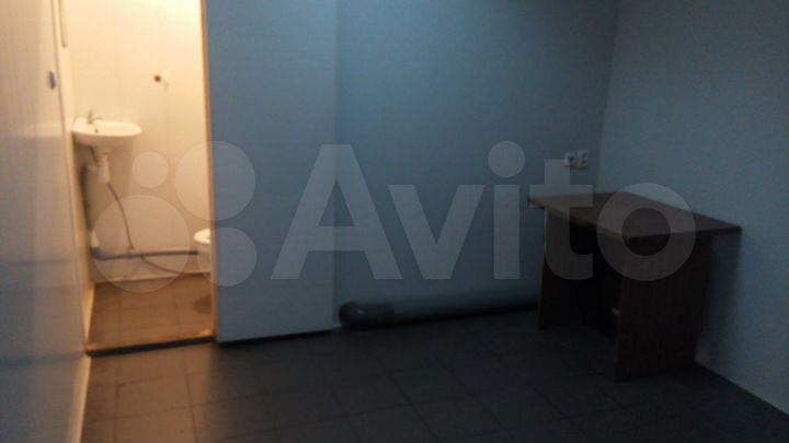 Торговая площадь, 65 м²