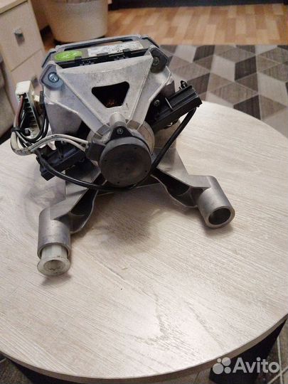 Двигататель стиральной машины