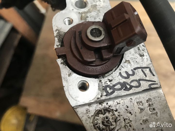 Рейка топливная Ford Mondeo 2 Форд Мондео