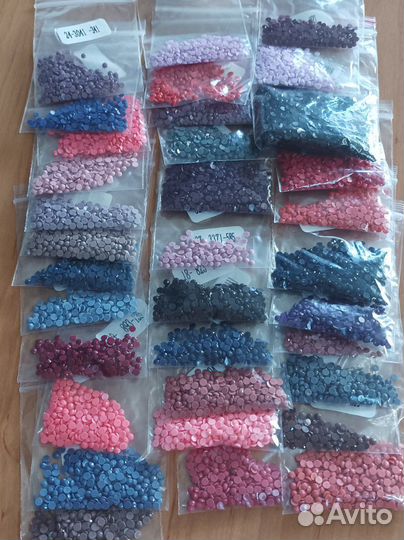 Круглые стразы для алмазной мозаики