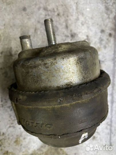 Подушка двс Volvo S60