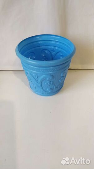 Горшочки для цветов, пластиковые