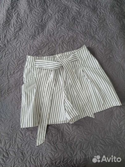 Шорты женские