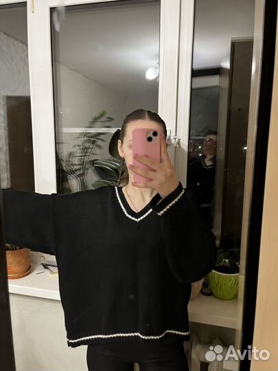 Свитер женский