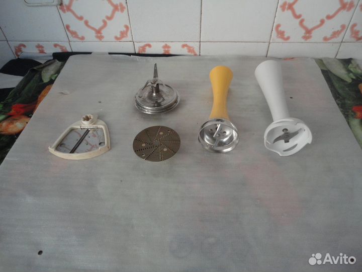 Запчасти для комбайна,соковыжималки,блендера