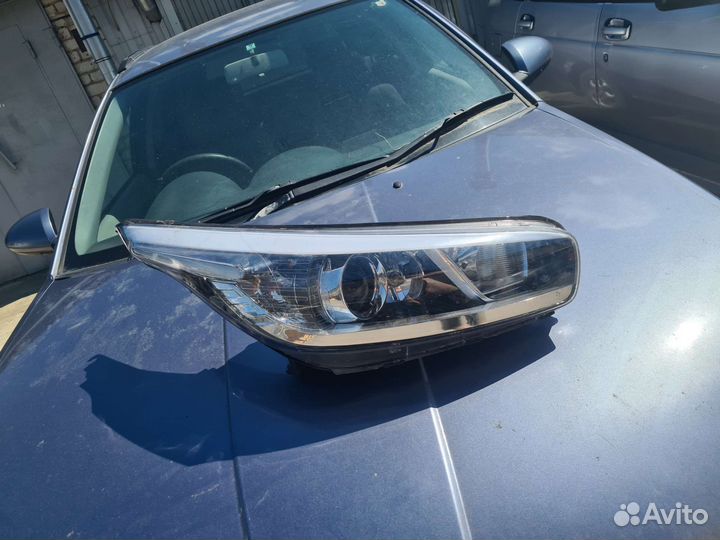 Правая фара Kia ceed