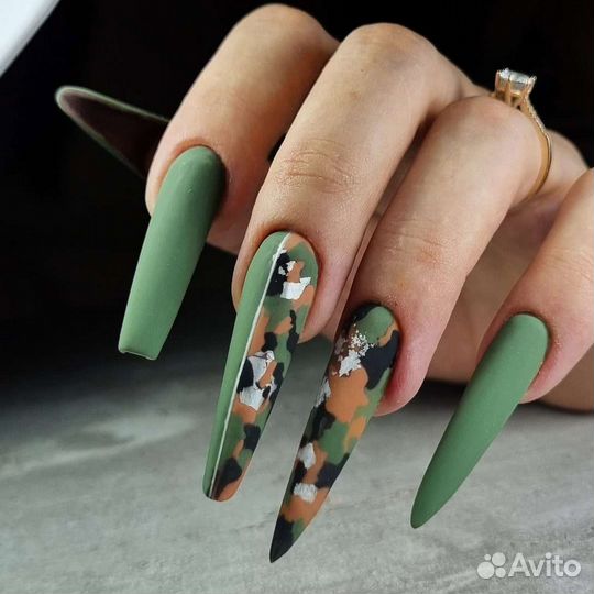 Маникюр с покрытием гель-лаком