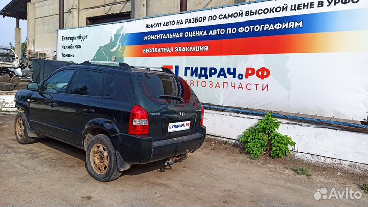 Воздухозаборник Hyundai Tucson (JM) 28210-2E100. В