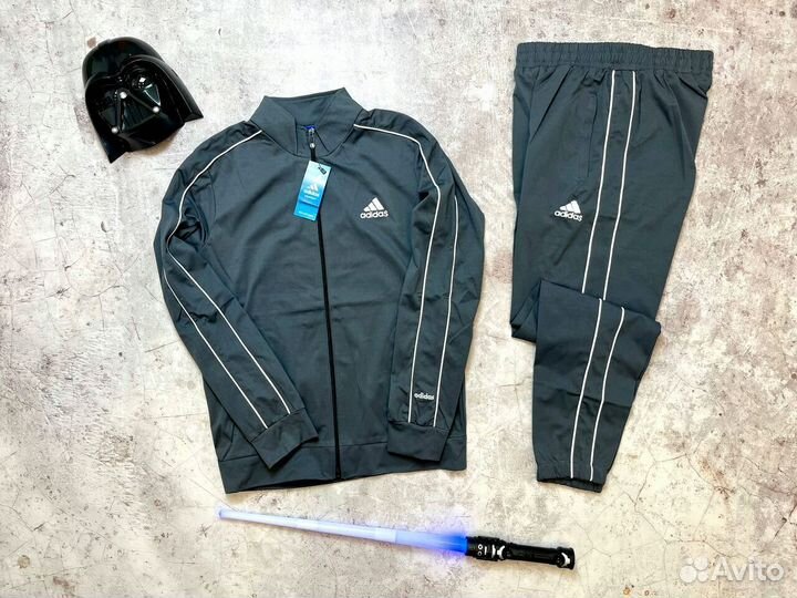 Спортивные костюмы Adidas