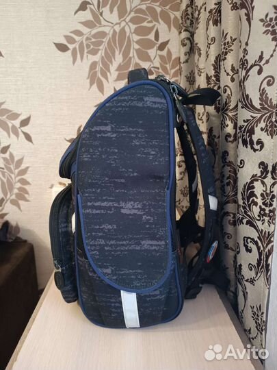 Школьный рюкзак