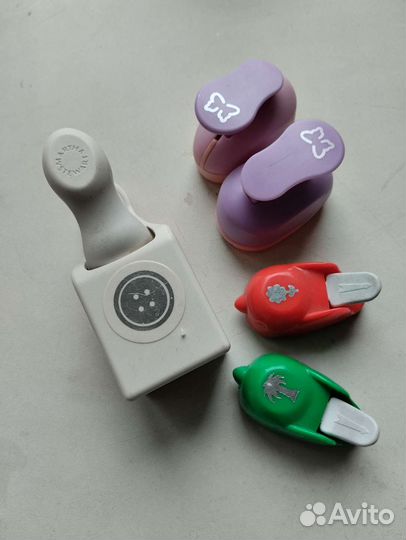 Продам фигурные дыроколы для творчества