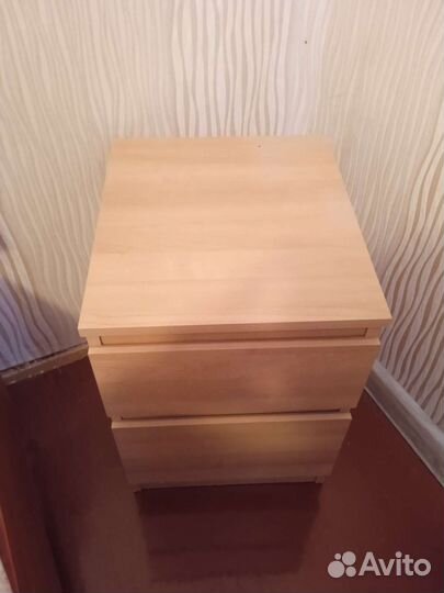 Тумба прикроватная