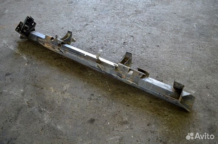 Усилитель переднего бампера DAF CF75 (01.01)