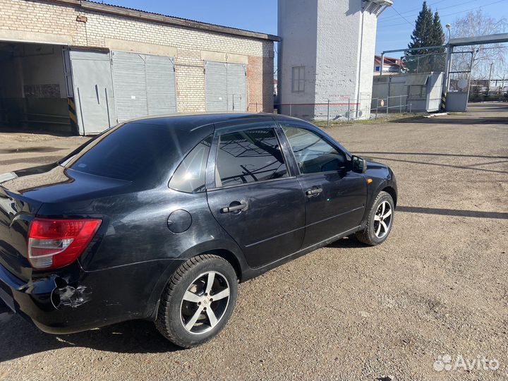 LADA Granta 1.6 МТ, 2012, 201 700 км