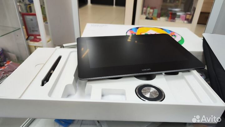 Интерактивный дисплей wacom Cintiq Pro 13 (DTH-132
