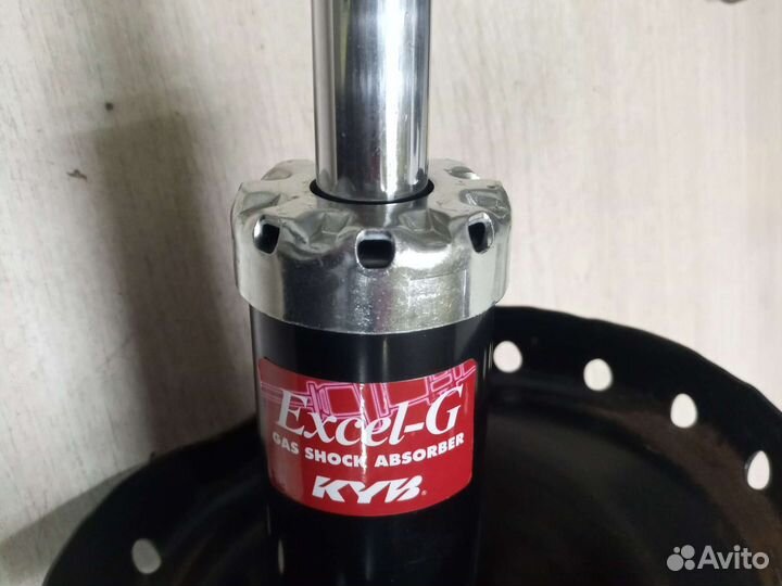 Перед прав стойка Субару XV