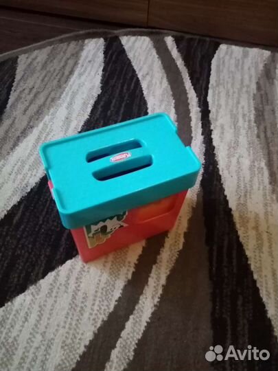 Пирамидка Playskool и игра ловим букашек