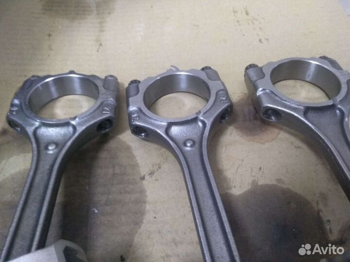 Поршень с шатуном Hyundai Kia 1,6л G4FC