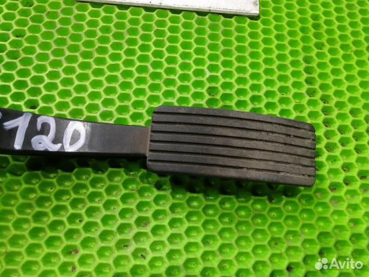 Педаль газа Mitsubishi Lancer X