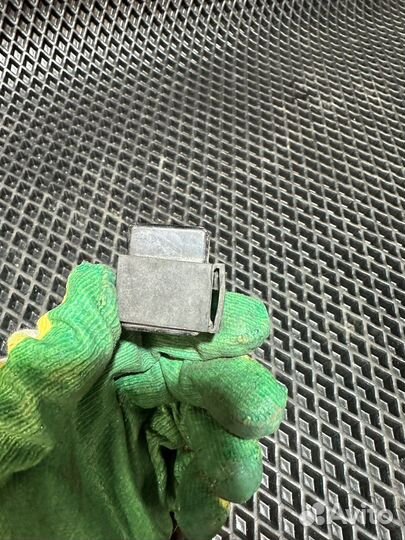 Реле поворотриков Suzuki Djebel 250 SJ45A