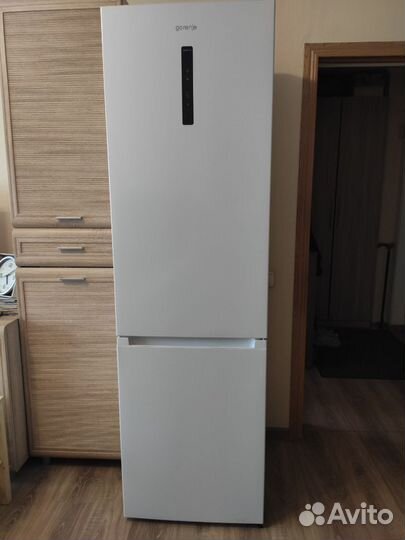 Холодильник новый Gorenje NRK6202AW4