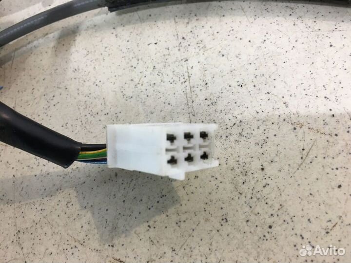 Стеклоподъемник электрический передний правый