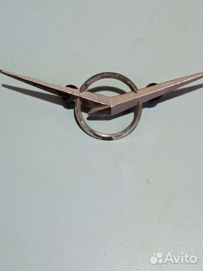 Шильда-птичка на УАЗ