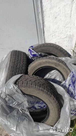 Yokohama Geolandar A/T G31 215/65 R16 98H