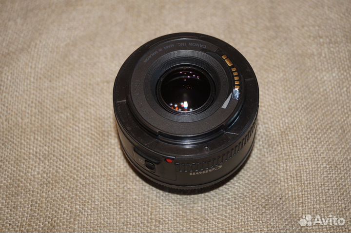 Canon EF 50mm f/1.8 II